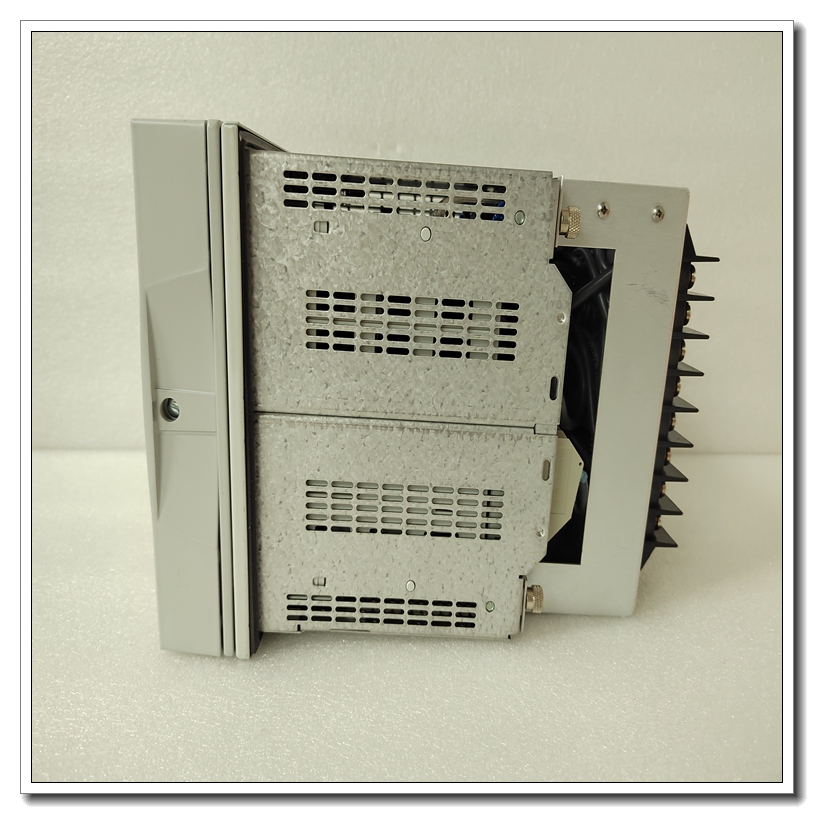 REF615A_E HAFAABAAABE1BCA1XE(4).jpg