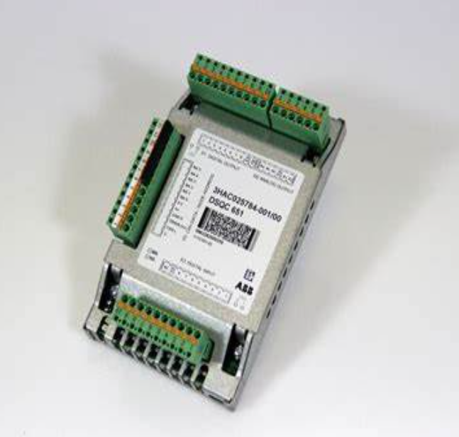 ABB  DSQC3C2  控制模塊